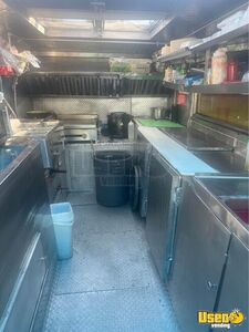 1977 Step Van Kitchen Food Truck All-purpose Food Truck Insulated Walls California Gas Engine for Sale
