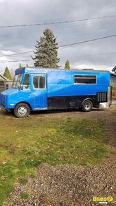 1979 Box Truck All-purpose Food Truck Diamond Plated Aluminum Flooring Oregon Gas Engine for Sale