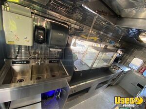1979 P30 Kitchen Food Truck All-purpose Food Truck Exhaust Hood Florida Gas Engine for Sale