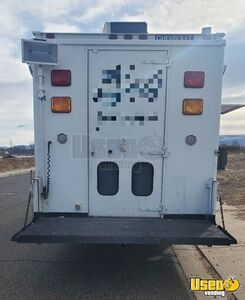 1985 P30 Kitchen Food Truck All-purpose Food Truck Removable Trailer Hitch Colorado Gas Engine for Sale