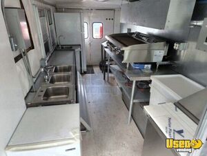 1986 P-30 Step Van Food Truck All-purpose Food Truck Stainless Steel Wall Covers Mississippi Gas Engine for Sale