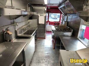 1988 P30 Step Van Kitchen Food Truck All-purpose Food Truck Exterior Customer Counter Nevada Gas Engine for Sale