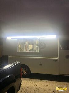 1988 P3500 All-purpose Food Truck All-purpose Food Truck Air Conditioning Texas Gas Engine for Sale