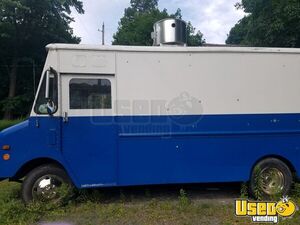 1989 P30 Kitchen Food Truck All-purpose Food Truck Cabinets New York Gas Engine for Sale