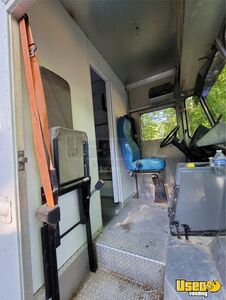 1991 P30 Food Truck All-purpose Food Truck 25 Tennessee Gas Engine for Sale