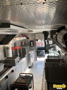1992 Step Van Kitchen Food Truck All-purpose Food Truck Insulated Walls Florida Diesel Engine for Sale