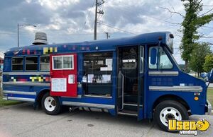 1993 Short School Bus All-purpose Food Truck Wisconsin Gas Engine for Sale