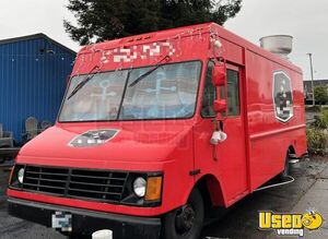 1994 P30 All-purpose Food Truck All-purpose Food Truck Concession Window Oregon Gas Engine for Sale