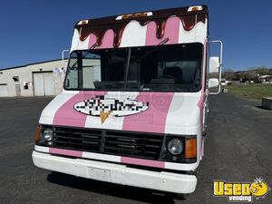 1995 P30 Ice Cream Truck Awning Montana Diesel Engine for Sale
