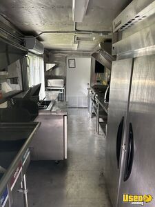 1997 P30 All-purpose Food Truck Exterior Customer Counter Georgia Diesel Engine for Sale