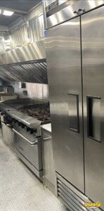 1997 P30 All-purpose Food Truck Stainless Steel Wall Covers Missouri Diesel Engine for Sale