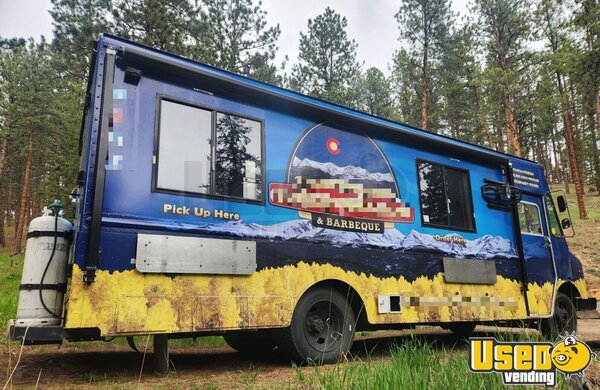 1997 P30 Step Van Kitchen Food Truck All-purpose Food Truck Colorado Diesel Engine for Sale