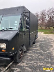 1998 P30 All-purpose Food Truck Cabinets Michigan Gas Engine for Sale