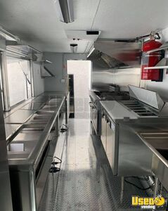 1998 P30 Step Van Kitchen Food Truck All-purpose Food Truck Stainless Steel Wall Covers Nevada Gas Engine for Sale