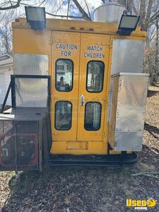 1999 Chassis All-purpose Food Truck 36 Connecticut Gas Engine for Sale
