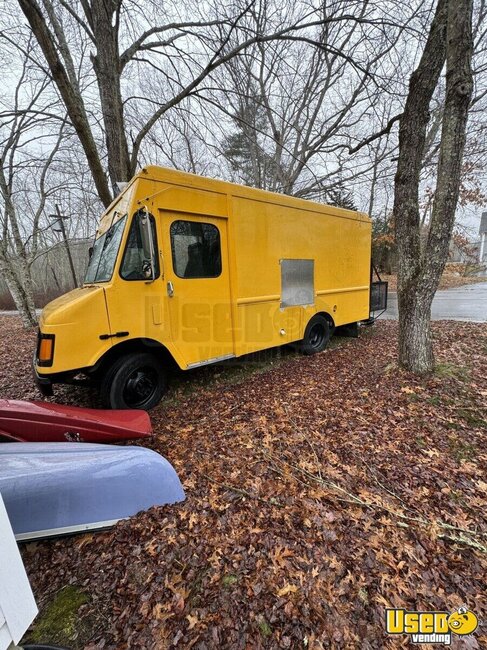 1999 Chassis All-purpose Food Truck Connecticut Gas Engine for Sale