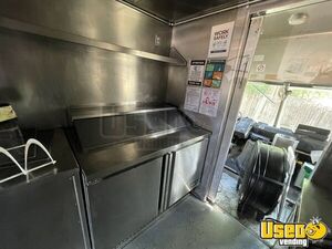 1999 Food Truck All-purpose Food Truck Prep Station Cooler Florida Diesel Engine for Sale