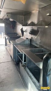 1999 Gm P30 Workhorse All-purpose Food Truck Stainless Steel Wall Covers South Carolina Diesel Engine for Sale
