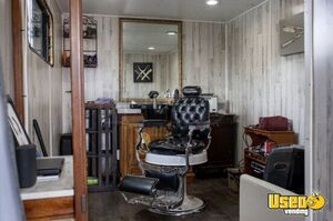 2000 F650 Mobile Barbershop Truck Mobile Hair & Nail Salon Truck Dressing Room New York Diesel Engine for Sale