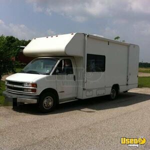 2001 Chevy Winnebago All-purpose Food Truck Texas Gas Engine for Sale