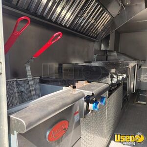 2001 P42 Step Van Kitchen Food Truck All-purpose Food Truck Cabinets Massachusetts Diesel Engine for Sale