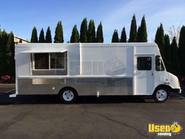 2001 Workhorse All-purpose Food Truck California Diesel Engine for Sale