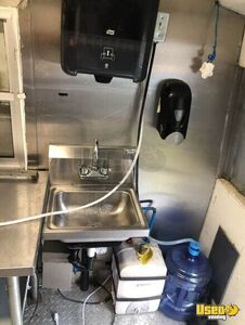 2002 3000 Food Truck All-purpose Food Truck Steam Table Washington Diesel Engine for Sale