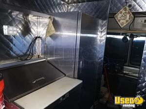2002 Step Van Kitchen Food Truck All-purpose Food Truck Electrical Outlets Delaware for Sale