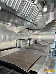 2004 Kitchen Food Truck All-purpose Food Truck Oven California Gas Engine for Sale