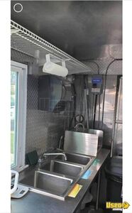 2004 Kitchen Food Truck All-purpose Food Truck Solar Panels South Dakota for Sale