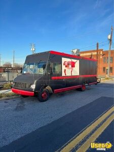 2004 P30 Workhorse All-purpose Food Truck Concession Window Maryland Gas Engine for Sale