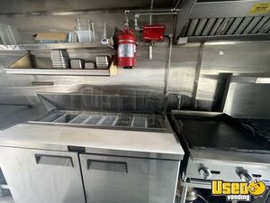 2005 Chassis M Line All-purpose Food Truck Generator Montana Diesel Engine for Sale
