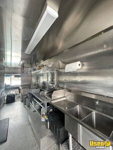 2005 Chassis M Line All-purpose Food Truck Upright Freezer Montana Diesel Engine for Sale