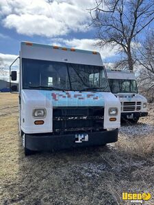 2005 Food Truck All-purpose Food Truck Air Conditioning Minnesota Diesel Engine for Sale