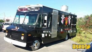 2005 Step Van Barbecue Food Truck Barbecue Food Truck Stainless Steel Wall Covers New York Diesel Engine for Sale