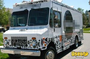 2006 Armenco Cater Truck Mfg. Co. Inc., All-purpose Food Truck Colorado Gas Engine for Sale