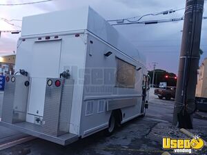 2006 Food Truck All-purpose Food Truck Cabinets Florida Diesel Engine for Sale