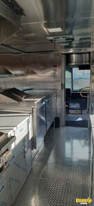 2006 Food Truck All-purpose Food Truck Insulated Walls Florida Diesel Engine for Sale