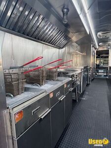 2006 Food Truck All-purpose Food Truck Stovetop Texas Diesel Engine for Sale