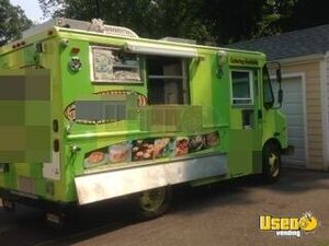 2006 General Motors, Workhorse All-purpose Food Truck Connecticut Gas Engine for Sale