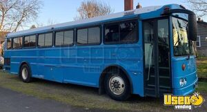 2006 Saf-t-liner Hdx Coach Bus Coach Bus Air Conditioning Oregon Diesel Engine for Sale