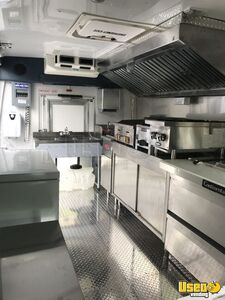 2007 Kitchen Food Truck All-purpose Food Truck Awning Florida Gas Engine for Sale