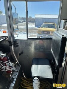 2007 M-line Pizza Food Truck Shore Power Cord Iowa Diesel Engine for Sale
