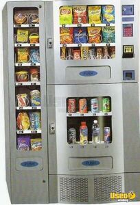 2009 Seaga Manuf. Combo Vending Machine Ontario for Sale