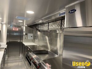 2011 Custom Built Kitchen Food Truck All-purpose Food Truck Refrigerator California for Sale