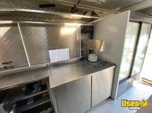 2013 Utilimaster Kitchen Food Truck All-purpose Food Truck Stovetop Alberta for Sale
