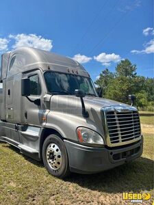 2016 Cascadia Freightliner Semi Truck 2 Alabama for Sale