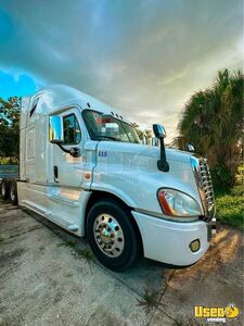 2016 Cascadia Freightliner Semi Truck Florida for Sale