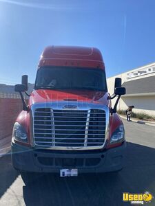 2017 Cascadia Freightliner Semi Truck 2 California for Sale