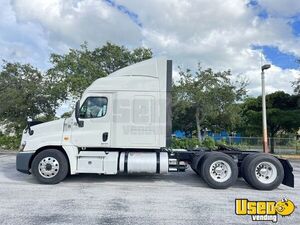 2017 Cascadia Freightliner Semi Truck 3 Florida for Sale